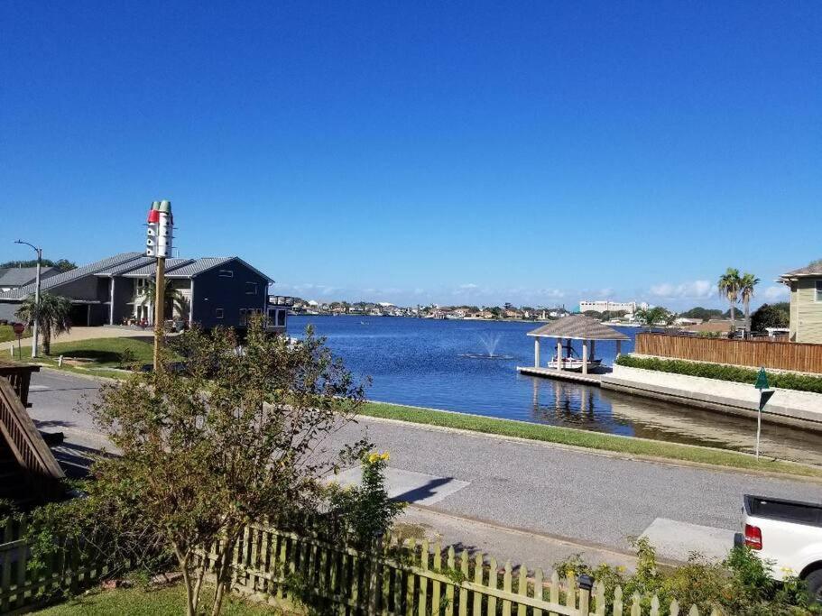 Apartamento The Seahorse Apt - Lakeside And Close To The Beach Galveston Exterior foto